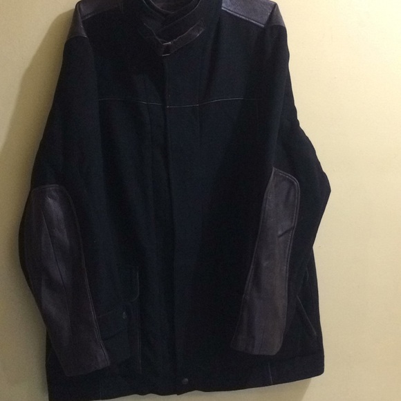 🤹‍♀️🎉🌹lone pine coat 🌹💝🤹‍♀️ - Picture 2 of 8